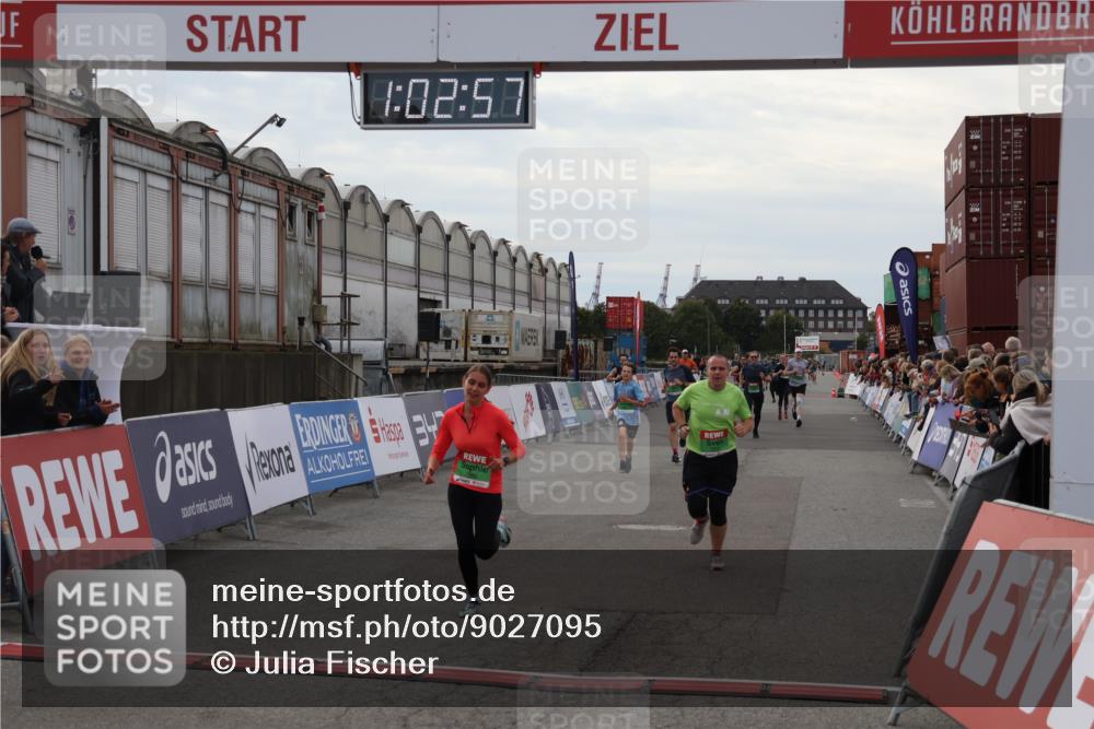 03.10.2025 - Köhlbrandbrückenlauf Julia Fischer http://msf.ph/oto/9027095 03.10.2025 16:02:57 Ziel 7099, 7102, 7180, 7277, 7278, 7386, 7923, 8048, 9023, 9511, 9595, 9619, 9670 meine-sportfotos.de