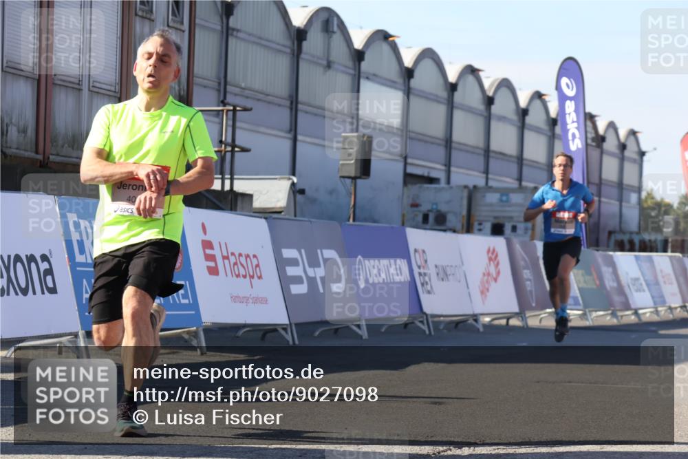 03.10.2025 - Köhlbrandbrückenlauf Luisa Fischer http://msf.ph/oto/9027098 03.10.2025 12:56:36 Ziel 4054, 4096, 4170, 4478, 5091, 6408, 6769 meine-sportfotos.de