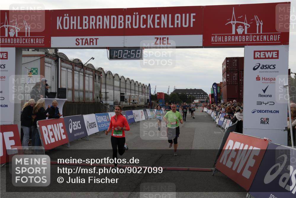03.10.2025 - Köhlbrandbrückenlauf Julia Fischer http://msf.ph/oto/9027099 03.10.2025 16:02:58 Ziel 7099, 7180, 7277, 7278, 7386, 7673, 7923, 8048, 9023, 9511, 9595, 9619, 9670 meine-sportfotos.de
