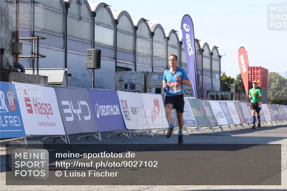 03.10.2025 - Köhlbrandbrückenlauf Luisa Fischer http://msf.ph/oto/9027102 03.10.2025 12:56:37 Ziel 4054, 4096, 4170, 4478, 5091, 6408, 6769 meine-sportfotos.de