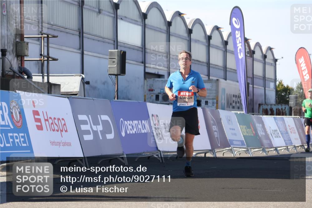 03.10.2025 - Köhlbrandbrückenlauf Luisa Fischer http://msf.ph/oto/9027111 03.10.2025 12:56:37 Ziel 4054, 4096, 4170, 4478, 5091, 6408, 6769 meine-sportfotos.de