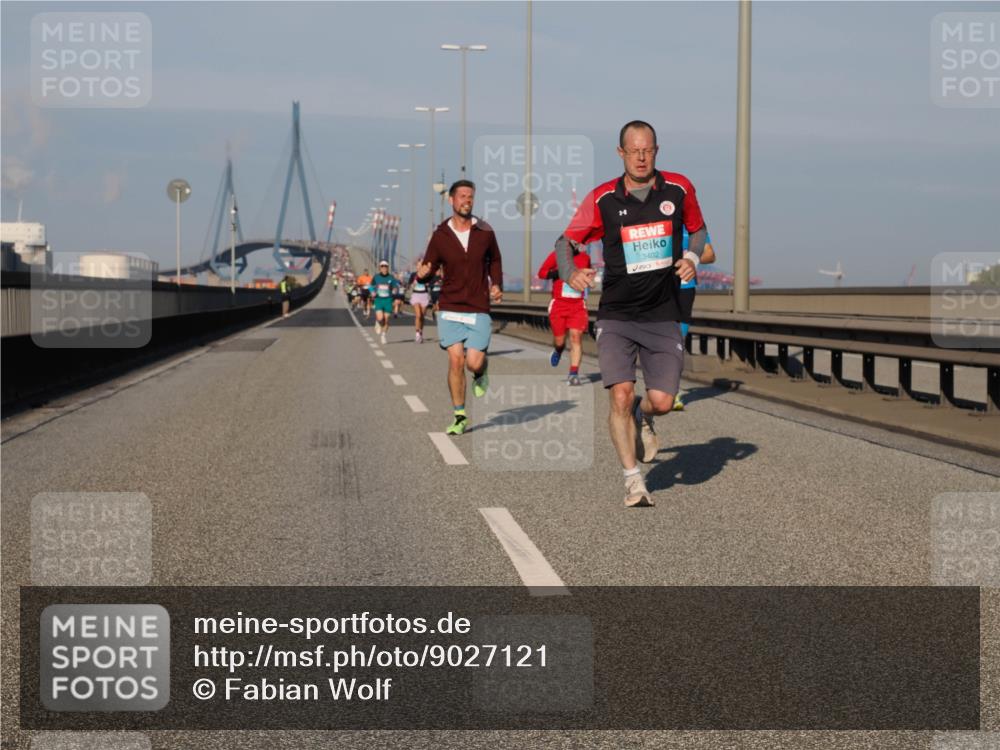 03.10.2025 - Köhlbrandbrückenlauf Fabian Wolf http://msf.ph/oto/9027121 03.10.2025 09:43:01 Position 3 3402 meine-sportfotos.de