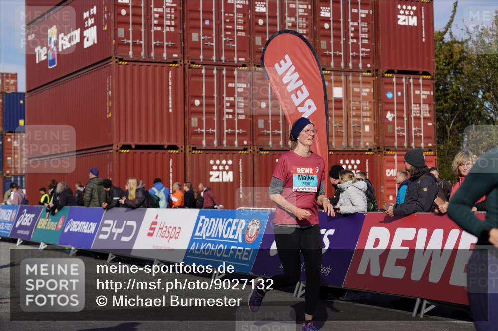 03.10.2025 - Köhlbrandbrückenlauf Michael Burmester http://msf.ph/oto/9027132 03.10.2025 10:30:50 Ziel 2252, 2388, 2536, 2846, 2900, 3478, 3479 meine-sportfotos.de