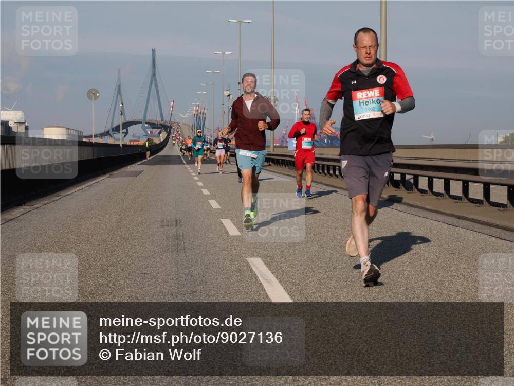 03.10.2025 - Köhlbrandbrückenlauf Fabian Wolf http://msf.ph/oto/9027136 03.10.2025 09:43:01 Position 3 3402 meine-sportfotos.de