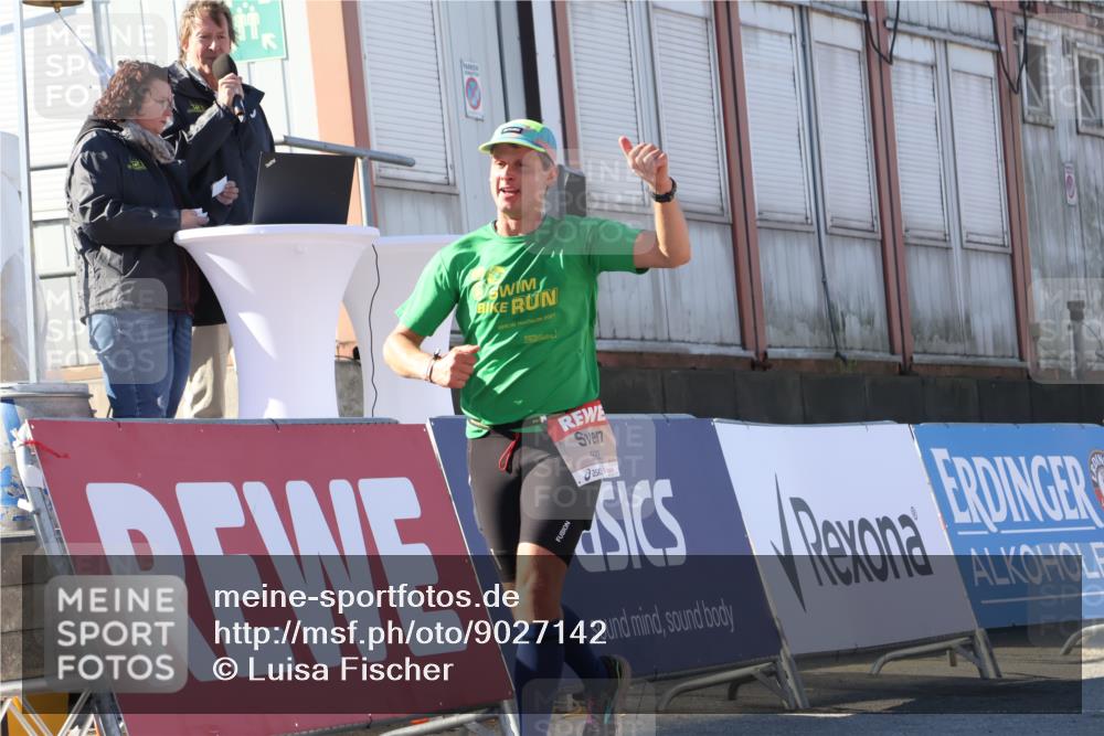 03.10.2025 - Köhlbrandbrückenlauf Luisa Fischer http://msf.ph/oto/9027142 03.10.2025 12:56:47 Ziel 4096, 4115, 4491, 5091, 5962 meine-sportfotos.de
