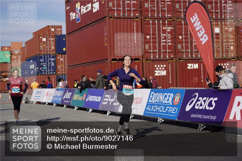 03.10.2025 - Köhlbrandbrückenlauf Michael Burmester http://msf.ph/oto/9027146 03.10.2025 10:30:52 Ziel 2252, 2388, 2536, 2900, 3478, 3479, 3510 meine-sportfotos.de