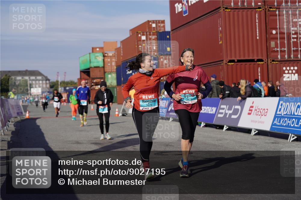 03.10.2025 - Köhlbrandbrückenlauf Michael Burmester http://msf.ph/oto/9027195 03.10.2025 10:30:55 Ziel 2252, 2900, 3478, 3479, 3510, 3664 meine-sportfotos.de