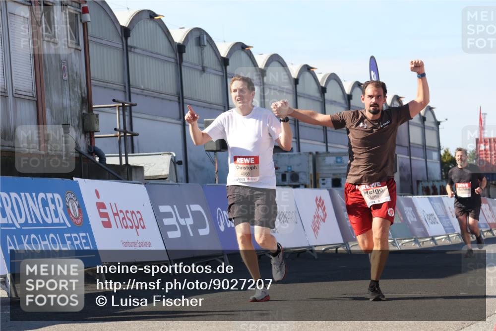 03.10.2025 - Köhlbrandbrückenlauf Luisa Fischer http://msf.ph/oto/9027207 03.10.2025 12:56:57 Ziel 4068, 4086, 4115, 4491, 5846, 5962, 6016, 6417 meine-sportfotos.de