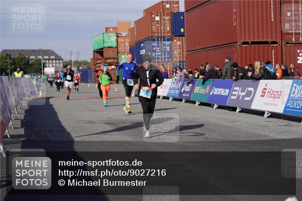 03.10.2025 - Köhlbrandbrückenlauf Michael Burmester http://msf.ph/oto/9027216 03.10.2025 10:30:57 Ziel 1763, 2252, 2468, 2900, 3478, 3479, 3510, 3664 meine-sportfotos.de