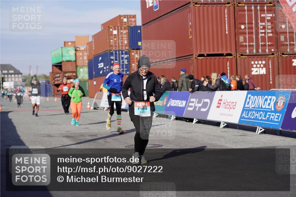 03.10.2025 - Köhlbrandbrückenlauf Michael Burmester http://msf.ph/oto/9027222 03.10.2025 10:30:58 Ziel 1763, 2252, 2468, 2900, 3510, 3664 meine-sportfotos.de