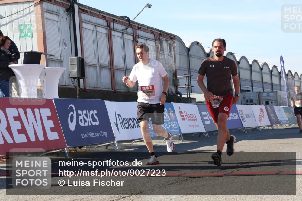 03.10.2025 - Köhlbrandbrückenlauf Luisa Fischer http://msf.ph/oto/9027223 03.10.2025 12:56:58 Ziel 4042, 4068, 4086, 4115, 4491, 5846, 5962, 6016, 6417 meine-sportfotos.de