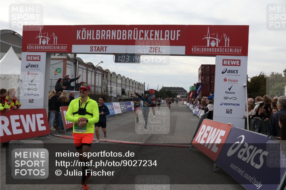 03.10.2025 - Köhlbrandbrückenlauf Julia Fischer http://msf.ph/oto/9027234 03.10.2025 16:03:15 Ziel 7016, 7098, 7125, 7231, 7265, 7290, 7300, 7721, 8994, 9294, 9569, 9570, 9657 meine-sportfotos.de