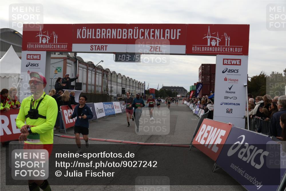 03.10.2025 - Köhlbrandbrückenlauf Julia Fischer http://msf.ph/oto/9027242 03.10.2025 16:03:15 Ziel 7016, 7098, 7125, 7231, 7265, 7290, 7300, 7721, 8994, 9294, 9569, 9570, 9657 meine-sportfotos.de