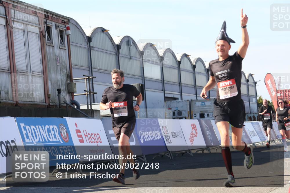 03.10.2025 - Köhlbrandbrückenlauf Luisa Fischer http://msf.ph/oto/9027248 03.10.2025 12:57:01 Ziel 4042, 4068, 4086, 4115, 4491, 5846, 6016, 6417 meine-sportfotos.de