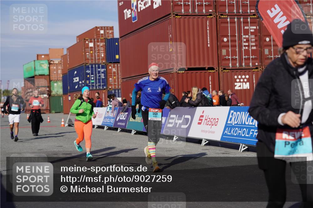 03.10.2025 - Köhlbrandbrückenlauf Michael Burmester http://msf.ph/oto/9027259 03.10.2025 10:31:00 Ziel 1763, 2468, 2900, 3510, 3664 meine-sportfotos.de