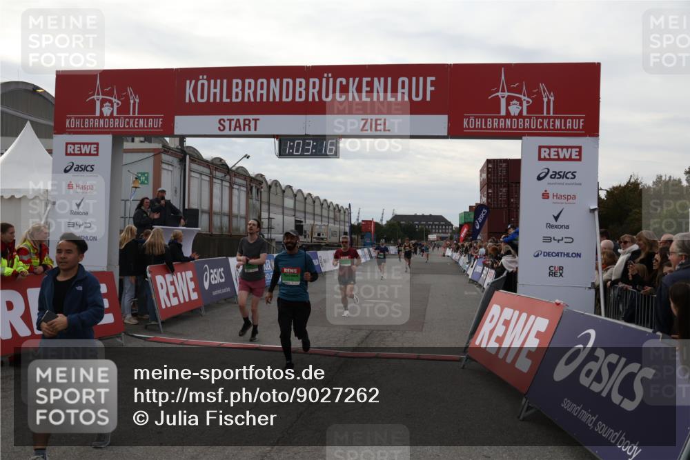 03.10.2025 - Köhlbrandbrückenlauf Julia Fischer http://msf.ph/oto/9027262 03.10.2025 16:03:17 Ziel 7016, 7098, 7231, 7265, 7290, 7300, 7721, 8994, 9294, 9305, 9569, 9570, 9657 meine-sportfotos.de