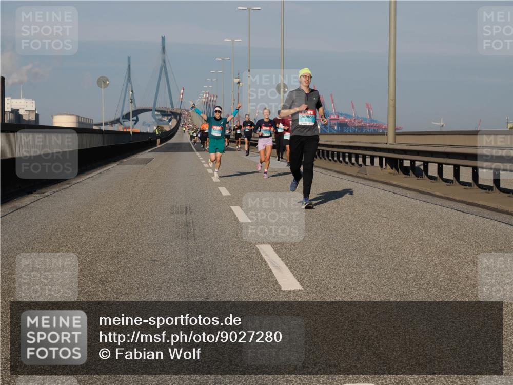 03.10.2025 - Köhlbrandbrückenlauf Fabian Wolf http://msf.ph/oto/9027280 03.10.2025 09:43:06 Position 3  meine-sportfotos.de