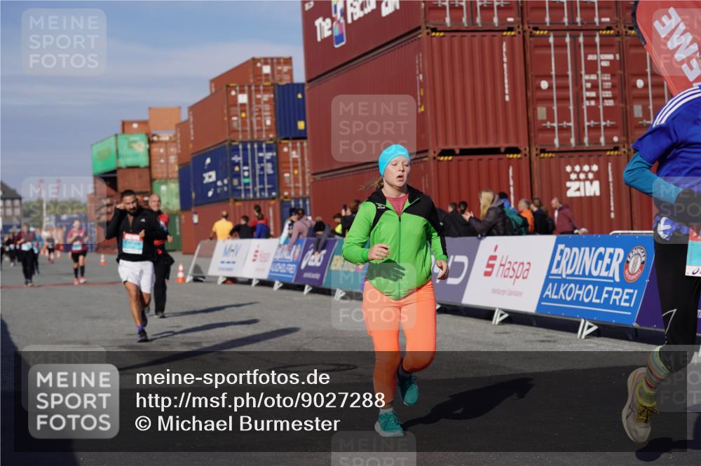 03.10.2025 - Köhlbrandbrückenlauf Michael Burmester http://msf.ph/oto/9027288 03.10.2025 10:31:02 Ziel 1763, 2468, 3510, 3664 meine-sportfotos.de