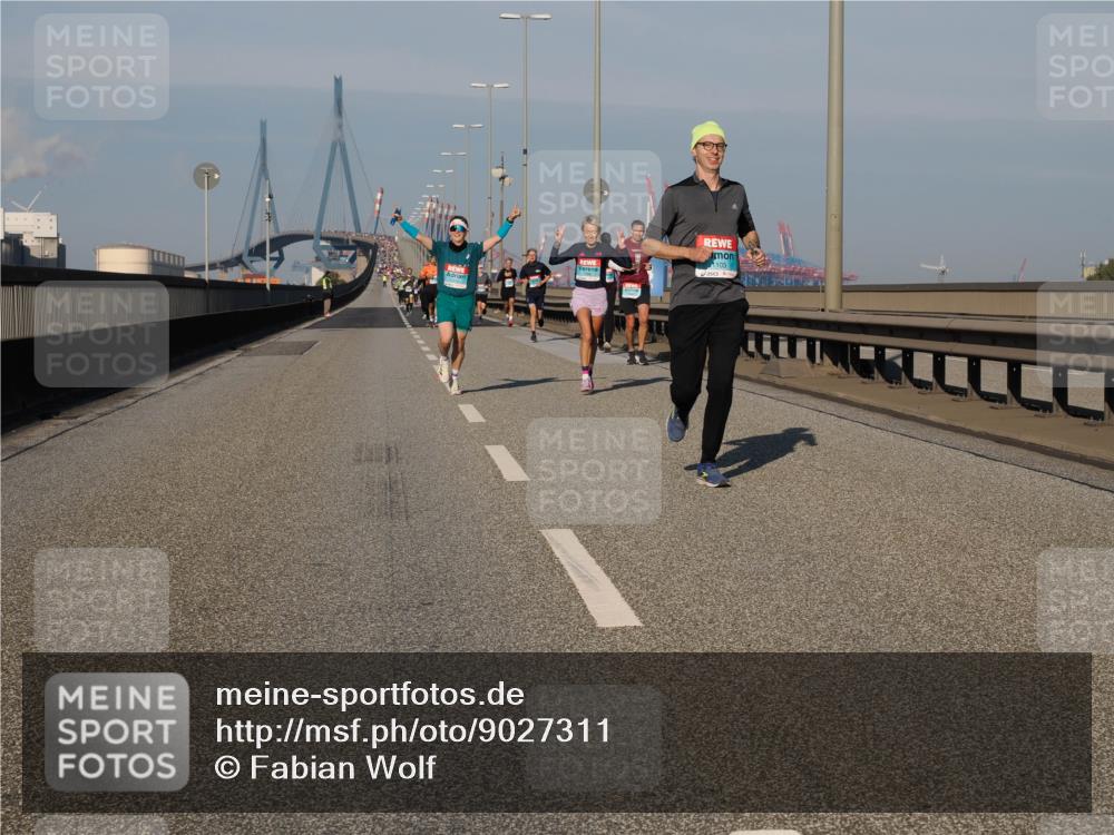 03.10.2025 - Köhlbrandbrückenlauf Fabian Wolf http://msf.ph/oto/9027311 03.10.2025 09:43:07 Position 3 103 meine-sportfotos.de