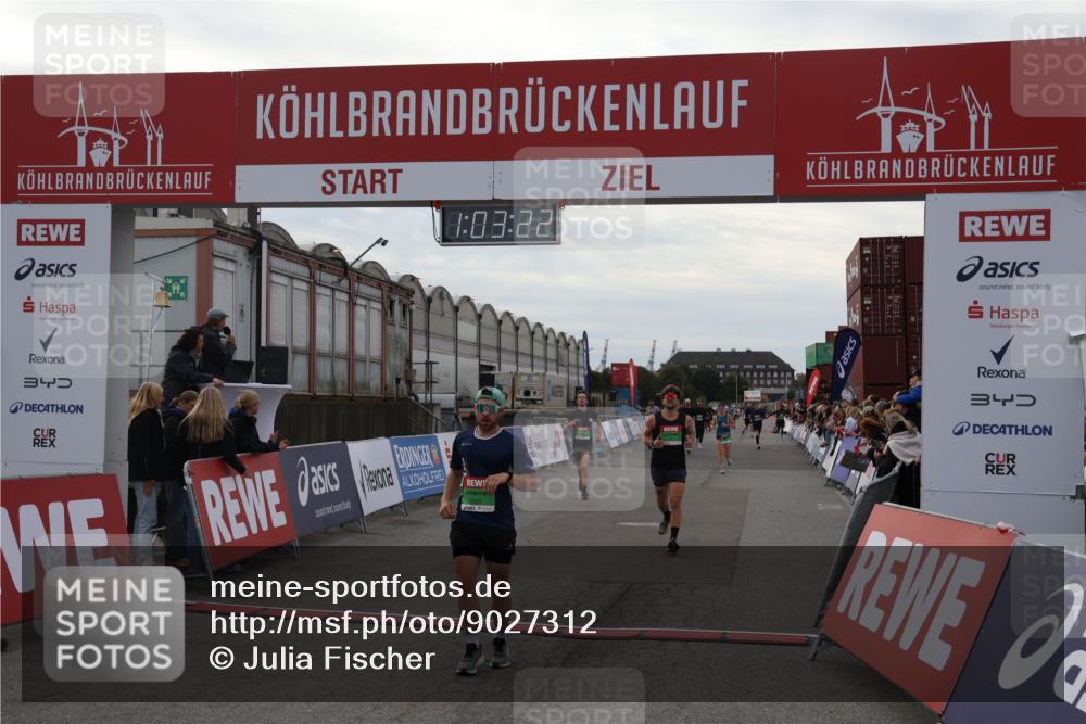 03.10.2025 - Köhlbrandbrückenlauf Julia Fischer http://msf.ph/oto/9027312 03.10.2025 16:03:23 Ziel 7013, 7016, 7098, 7721, 7873, 9305, 9657, 9678 meine-sportfotos.de