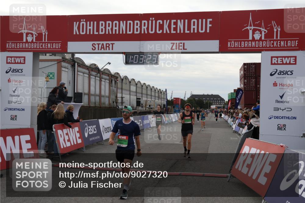 03.10.2025 - Köhlbrandbrückenlauf Julia Fischer http://msf.ph/oto/9027320 03.10.2025 16:03:23 Ziel 7013, 7016, 7098, 7721, 7873, 9305, 9657, 9678 meine-sportfotos.de