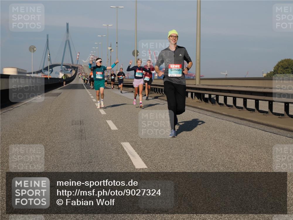 03.10.2025 - Köhlbrandbrückenlauf Fabian Wolf http://msf.ph/oto/9027324 03.10.2025 09:43:07 Position 3 1103 meine-sportfotos.de