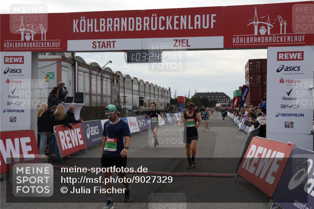 03.10.2025 - Köhlbrandbrückenlauf Julia Fischer http://msf.ph/oto/9027329 03.10.2025 16:03:24 Ziel 7013, 7016, 7098, 7721, 7873, 9305, 9657, 9678 meine-sportfotos.de