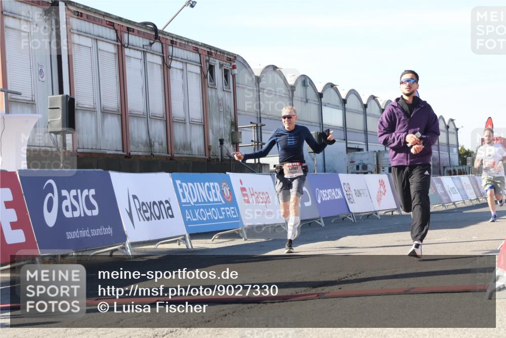03.10.2025 - Köhlbrandbrückenlauf Luisa Fischer http://msf.ph/oto/9027330 03.10.2025 12:57:09 Ziel 4042, 4068, 4080, 4086, 4251, 5699, 5846, 5898, 5926, 6417, 6629, 6819 meine-sportfotos.de