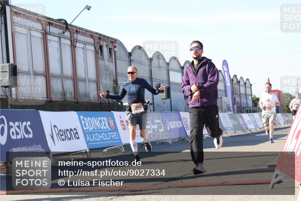 03.10.2025 - Köhlbrandbrückenlauf Luisa Fischer http://msf.ph/oto/9027334 03.10.2025 12:57:10 Ziel 4042, 4080, 4251, 5699, 5846, 5898, 5926, 6417, 6629, 6819 meine-sportfotos.de