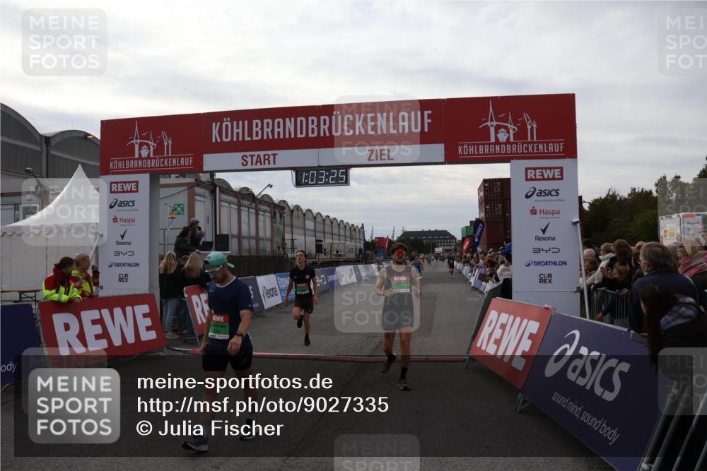 03.10.2025 - Köhlbrandbrückenlauf Julia Fischer http://msf.ph/oto/9027335 03.10.2025 16:03:25 Ziel 7013, 7016, 7094, 7098, 7721, 7873, 9305, 9678 meine-sportfotos.de