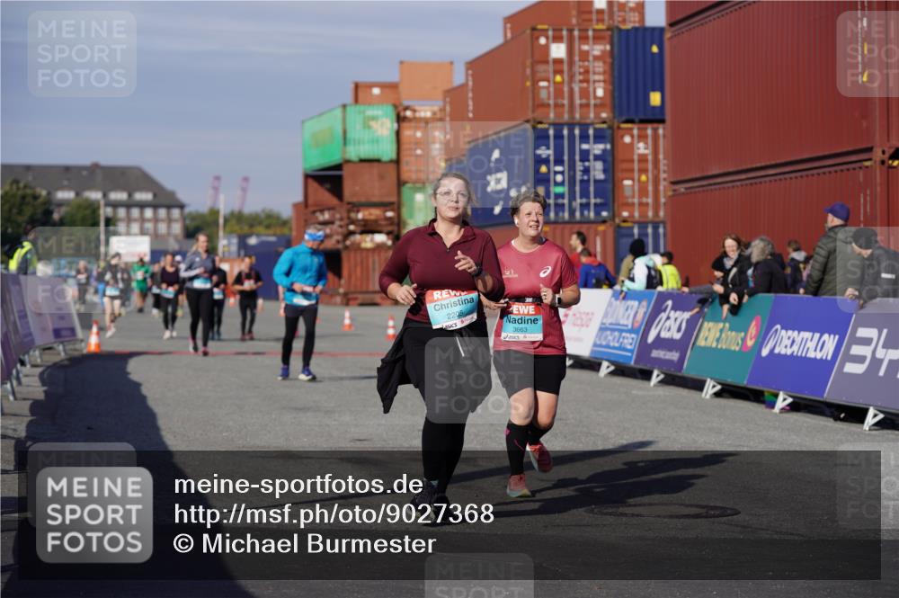 03.10.2025 - Köhlbrandbrückenlauf Michael Burmester http://msf.ph/oto/9027368 03.10.2025 10:31:11 Ziel 2205, 3072, 3663 meine-sportfotos.de