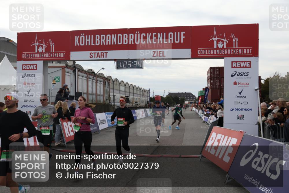 03.10.2025 - Köhlbrandbrückenlauf Julia Fischer http://msf.ph/oto/9027379 03.10.2025 16:03:34 Ziel 7013, 7094, 7224, 7284, 7418, 7485, 7873, 9103, 9632, 9678 meine-sportfotos.de