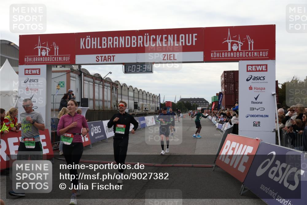 03.10.2025 - Köhlbrandbrückenlauf Julia Fischer http://msf.ph/oto/9027382 03.10.2025 16:03:34 Ziel 7013, 7094, 7224, 7284, 7418, 7485, 7873, 9103, 9632, 9678 meine-sportfotos.de