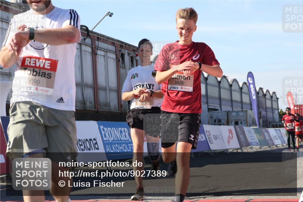 03.10.2025 - Köhlbrandbrückenlauf Luisa Fischer http://msf.ph/oto/9027389 03.10.2025 12:57:15 Ziel 4080, 4150, 4186, 4251, 5699, 5898, 5926, 6015, 6629, 6819 meine-sportfotos.de