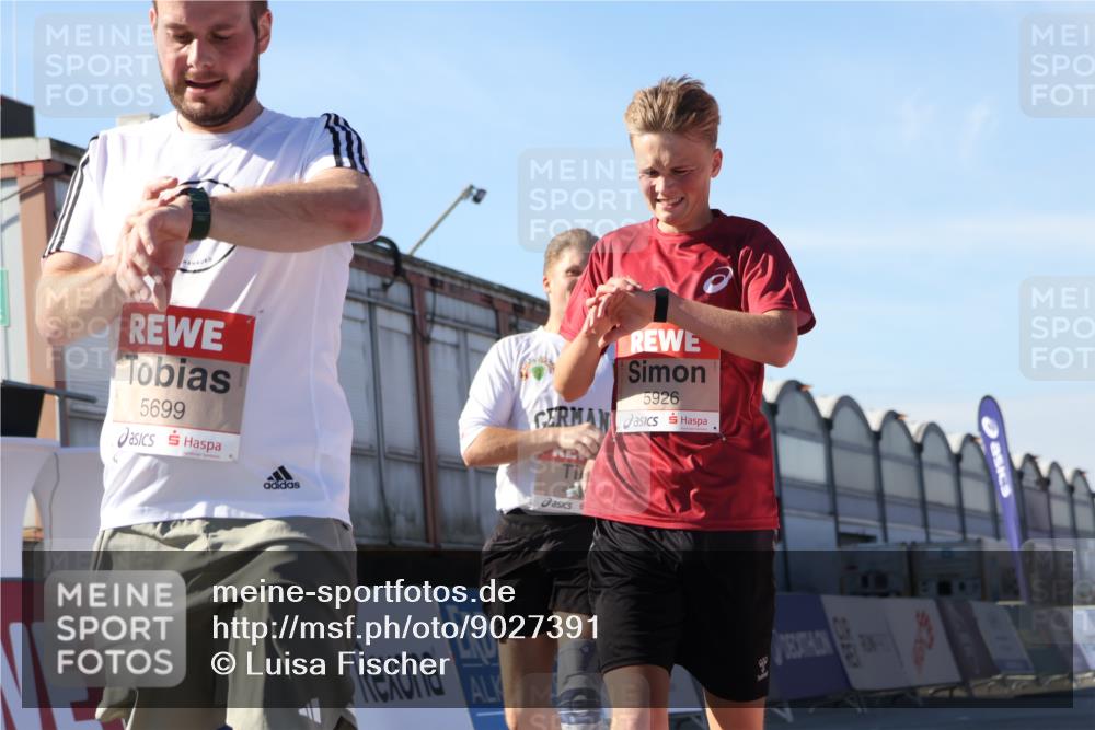 03.10.2025 - Köhlbrandbrückenlauf Luisa Fischer http://msf.ph/oto/9027391 03.10.2025 12:57:15 Ziel 4080, 4150, 4186, 4251, 5699, 5898, 5926, 6015, 6629, 6819 meine-sportfotos.de