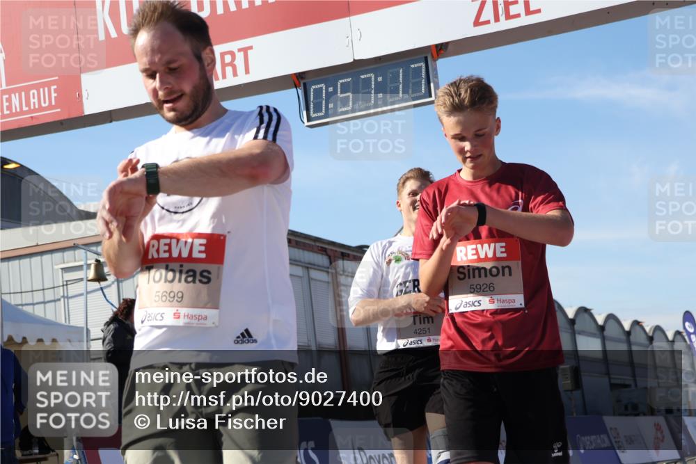 03.10.2025 - Köhlbrandbrückenlauf Luisa Fischer http://msf.ph/oto/9027400 03.10.2025 12:57:16 Ziel 4080, 4150, 4186, 4251, 5699, 5898, 5926, 6015, 6629, 6819 meine-sportfotos.de