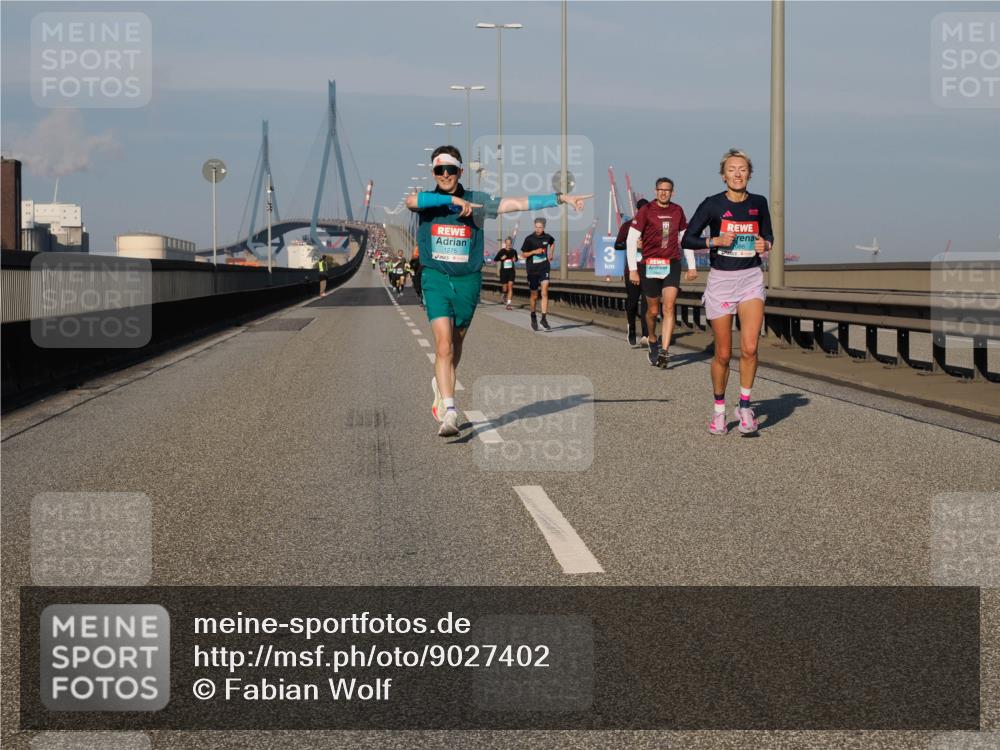 03.10.2025 - Köhlbrandbrückenlauf Fabian Wolf http://msf.ph/oto/9027402 03.10.2025 09:43:10 Position 3 1275 meine-sportfotos.de