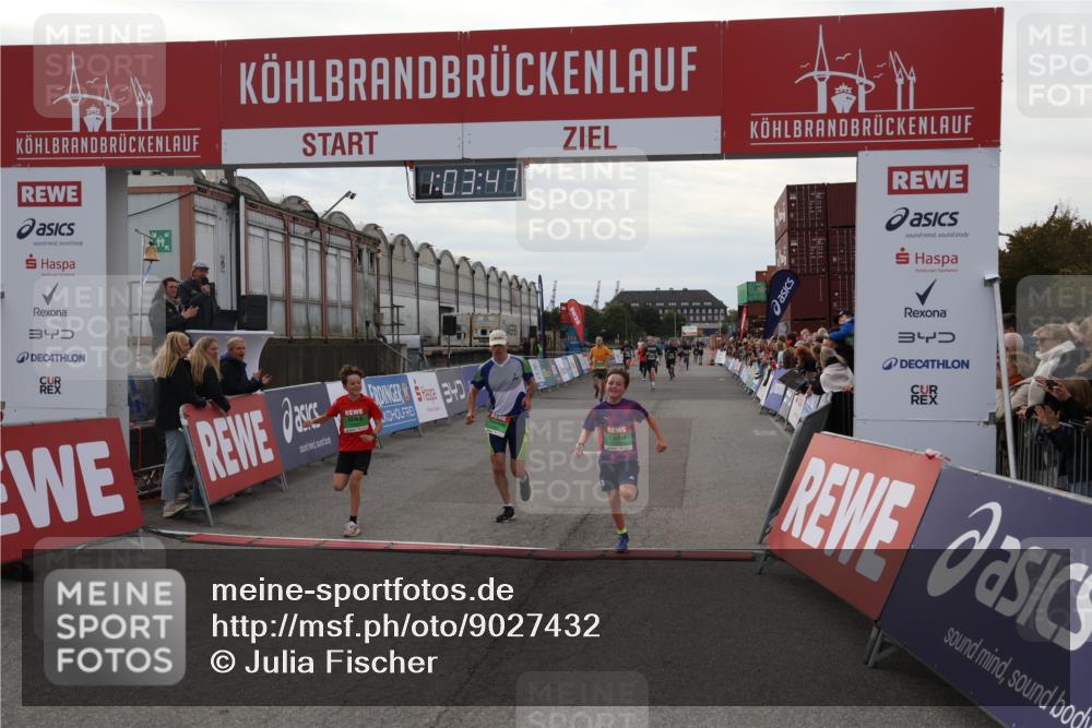 03.10.2025 - Köhlbrandbrückenlauf Julia Fischer http://msf.ph/oto/9027432 03.10.2025 16:03:48 Ziel 7409, 8980, 8981, 9484, 9632, 9666, 9730 meine-sportfotos.de