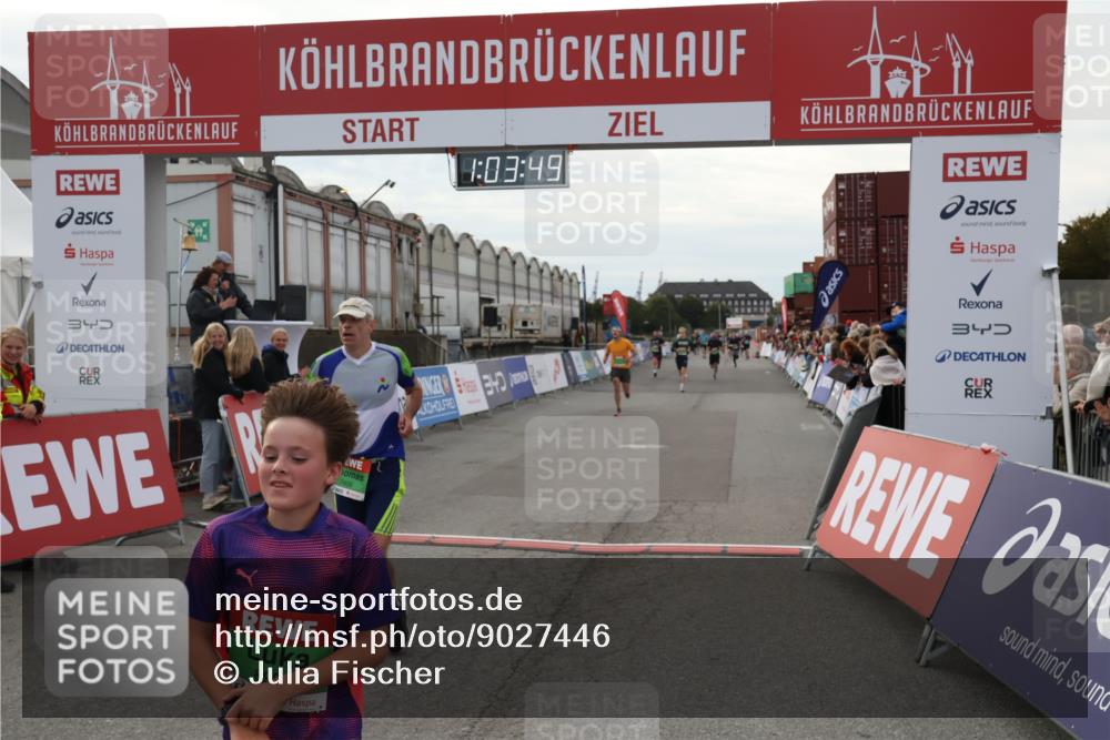 03.10.2025 - Köhlbrandbrückenlauf Julia Fischer http://msf.ph/oto/9027446 03.10.2025 16:03:49 Ziel 7409, 8980, 8981, 9484, 9666, 9730 meine-sportfotos.de