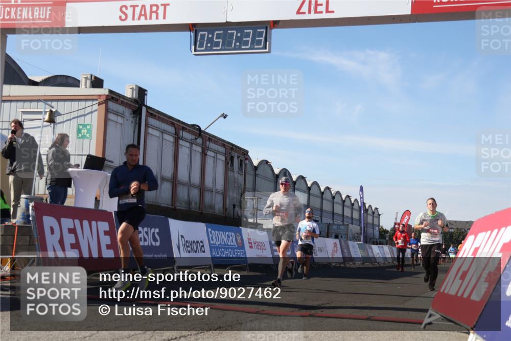 03.10.2025 - Köhlbrandbrückenlauf Luisa Fischer http://msf.ph/oto/9027462 03.10.2025 12:57:32 Ziel 4076, 4105, 4518, 6020, 6122, 6767 meine-sportfotos.de