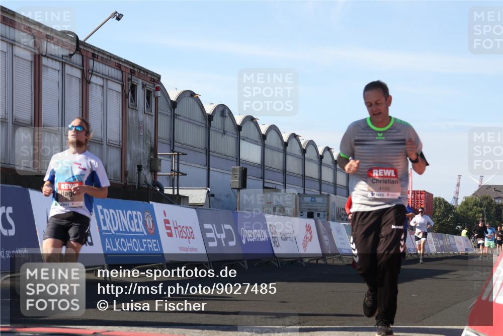 03.10.2025 - Köhlbrandbrückenlauf Luisa Fischer http://msf.ph/oto/9027485 03.10.2025 12:57:34 Ziel 4032, 4076, 4105, 4518, 6020, 6122, 6767 meine-sportfotos.de