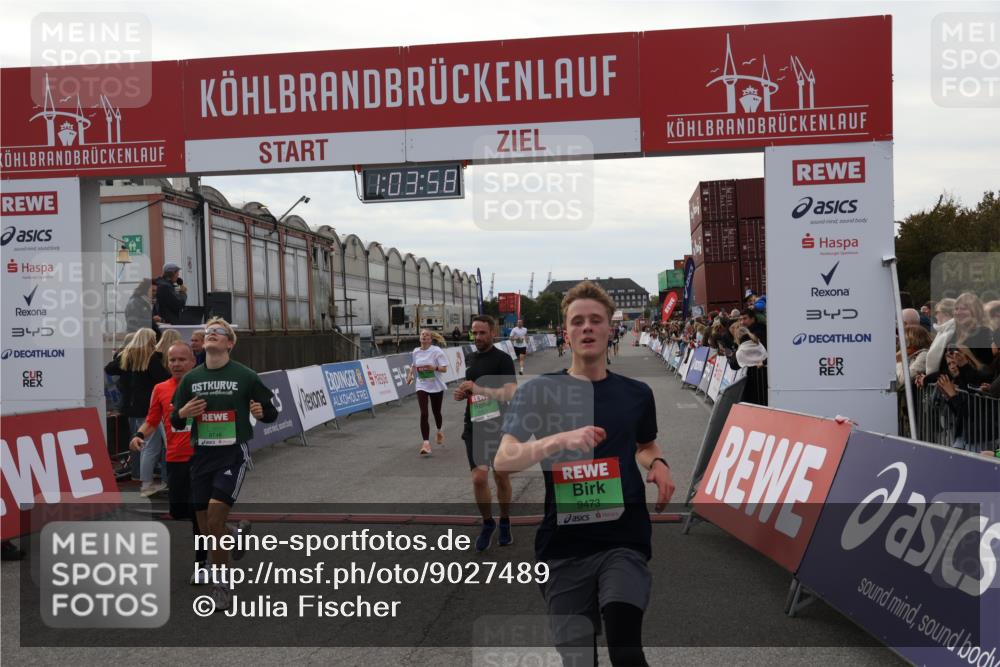 03.10.2025 - Köhlbrandbrückenlauf Julia Fischer http://msf.ph/oto/9027489 03.10.2025 16:03:58 Ziel 7257, 7409, 7811, 7862, 9405, 9473, 9672, 9730, 9744, 9746 meine-sportfotos.de