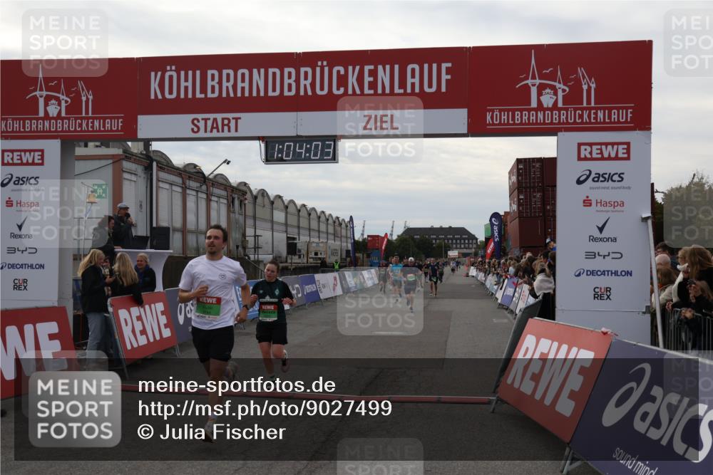 03.10.2025 - Köhlbrandbrückenlauf Julia Fischer http://msf.ph/oto/9027499 03.10.2025 16:04:04 Ziel 7257, 7281, 7599, 7798, 7811, 7862, 9306, 9377, 9405, 9473, 9672, 9744, 9746 meine-sportfotos.de