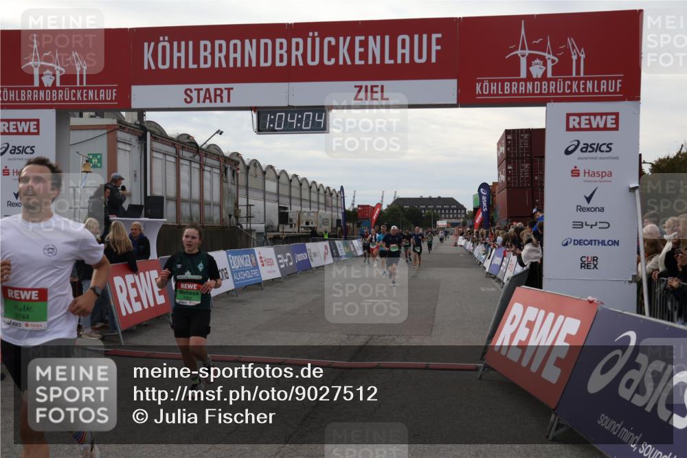 03.10.2025 - Köhlbrandbrückenlauf Julia Fischer http://msf.ph/oto/9027512 03.10.2025 16:04:04 Ziel 7257, 7281, 7599, 7798, 7811, 7862, 9306, 9377, 9405, 9473, 9672, 9744, 9746 meine-sportfotos.de