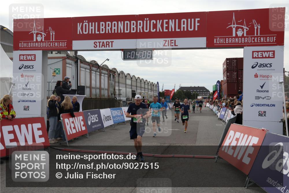 03.10.2025 - Köhlbrandbrückenlauf Julia Fischer http://msf.ph/oto/9027515 03.10.2025 16:04:08 Ziel 7257, 7281, 7297, 7392, 7451, 7599, 7798, 7862, 9149, 9306, 9377, 9562, 9744 meine-sportfotos.de