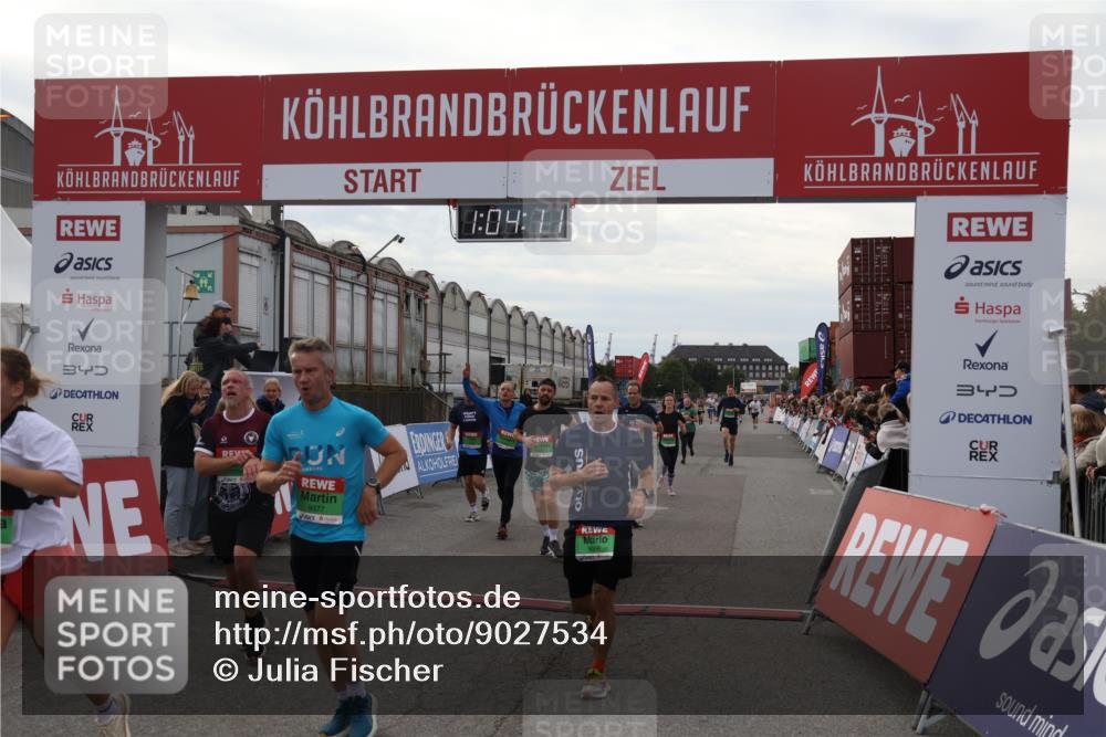 03.10.2025 - Köhlbrandbrückenlauf Julia Fischer http://msf.ph/oto/9027534 03.10.2025 16:04:11 Ziel 7257, 7281, 7297, 7392, 7451, 7466, 7599, 7798, 8082, 9149, 9306, 9377, 9562, 9618, 9744 meine-sportfotos.de