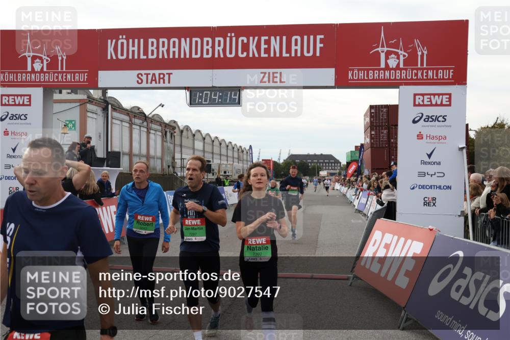 03.10.2025 - Köhlbrandbrückenlauf Julia Fischer http://msf.ph/oto/9027547 03.10.2025 16:04:14 Ziel 7281, 7297, 7392, 7451, 7466, 7599, 7611, 7798, 8082, 9149, 9306, 9377, 9562, 9618 meine-sportfotos.de