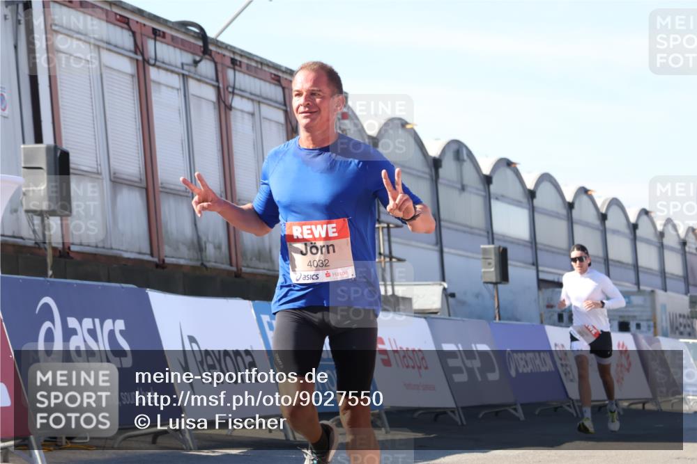 03.10.2025 - Köhlbrandbrückenlauf Luisa Fischer http://msf.ph/oto/9027550 03.10.2025 12:57:39 Ziel 4032, 4037, 4076, 4105, 4518, 6020, 6122, 6767, 6809 meine-sportfotos.de