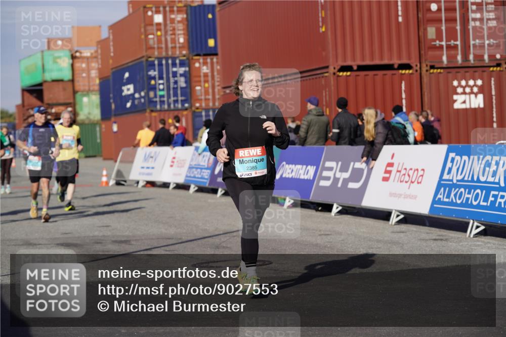 03.10.2025 - Köhlbrandbrückenlauf Michael Burmester http://msf.ph/oto/9027553 03.10.2025 10:31:32 Ziel 1927, 2058, 2385, 2398, 2462, 2463, 2518, 2973, 2976 meine-sportfotos.de