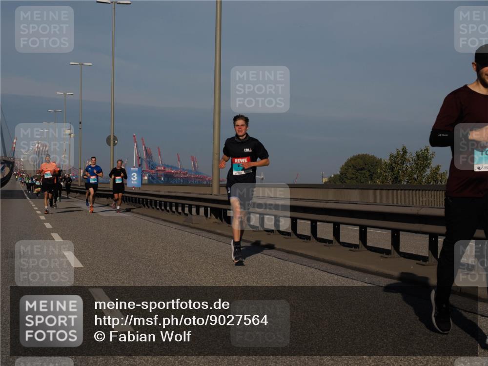 03.10.2025 - Köhlbrandbrückenlauf Fabian Wolf http://msf.ph/oto/9027564 03.10.2025 09:43:16 Position 3  meine-sportfotos.de